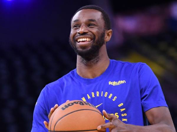 Sebagai pemain veteran Warriors, Andrew Wiggins siap memikul beban yang lebih besar, terutama dalam menjaga pencetak angka terbanyak lawan. (Foto: AP)
