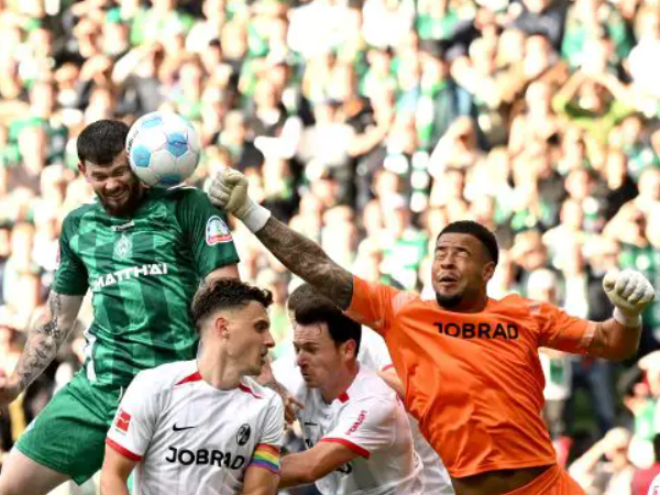 Oliver Burke