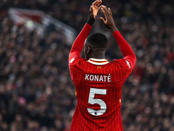 Konate Puji Dukungan Fans Setelah Liverpool Taklukkan Aston Villa 2-0