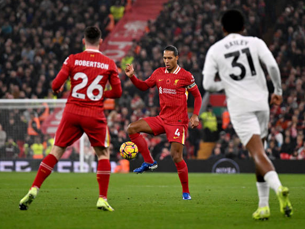 Liverpool Menang 2-0 Atas Aston Villa, Konate Puji Umpan Van Dijk