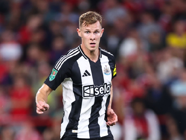 Pemain bertahan Newcastle United, Emil Krafth