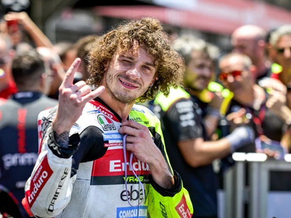 Marco Bezzecchi Beruntung Saksikan Stoner Kunjungi Rossi