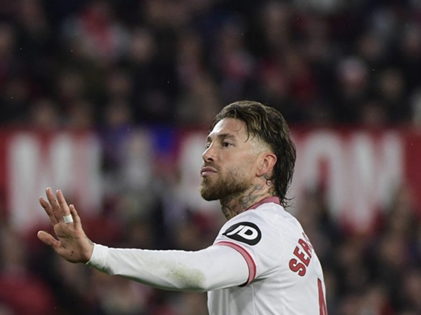 Real Madrid Belum Menghubungi Agennya Sergio Ramos
