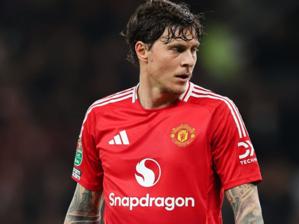 Victor Lindelof.