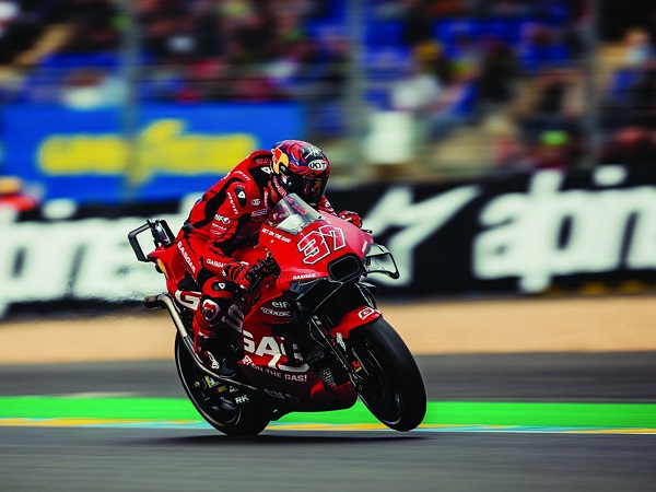 Augusto Fernandez gabung ke Yamaha sebagai test rider.
