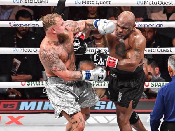 Lebih dari 72.300 penggemar menghadiri Jake Paul vs Mike Tyson dan menghasilkan total pendapatan sebesar lebih dari 18 juta dolar AS. (Foto: AP)