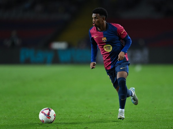 Alejandro Balde Masih Absen Saat Lawan Celta Vigo