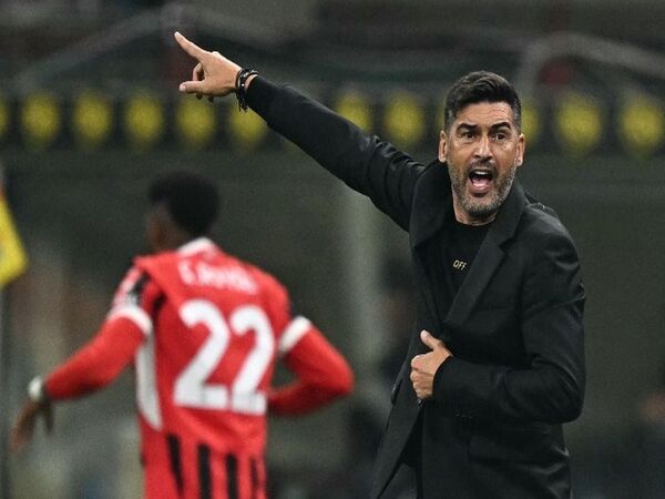 Di bawah asuhan Paulo Fonseca, AC Milan baru saja mencatatkan start terburuk di Serie A dalam empat tahun terakhir / via Getty Images