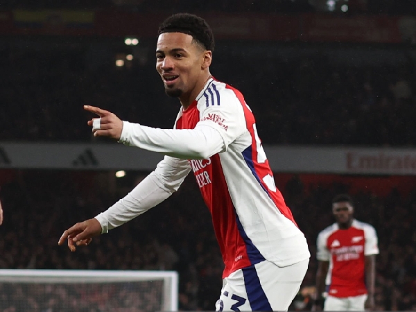 Ethan Nwaneri membantu Arsenal mengalahkan Nottingham Forest 3-0