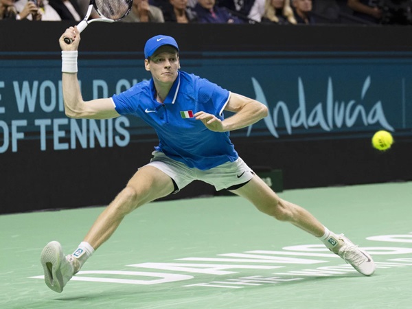 Jannik Sinner Sukses Samai Rekor Roger Federer