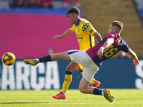 Barcelona Dikalahkan Las Palmas, Fermin Kritik Wasit