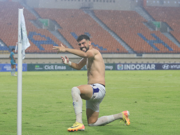PSKC menang 3-0 dari Dejan FC. Matheus SIlva jadi bintang kemenangan dengan dua golnya