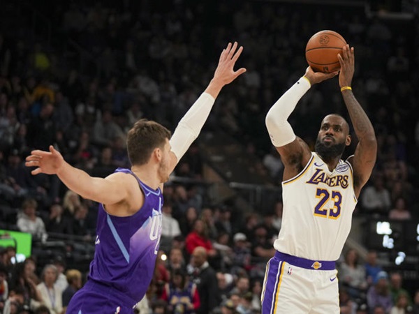 Lakers Kembali ke Jalur Kemenangan Usai Bungkam Jazz