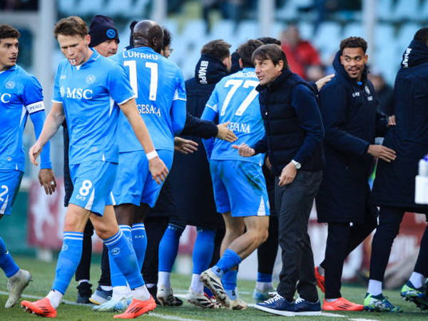 Napoli di Puncak Serie A, Antonio Conte Bahas Pentingnya Kedalaman Skuat