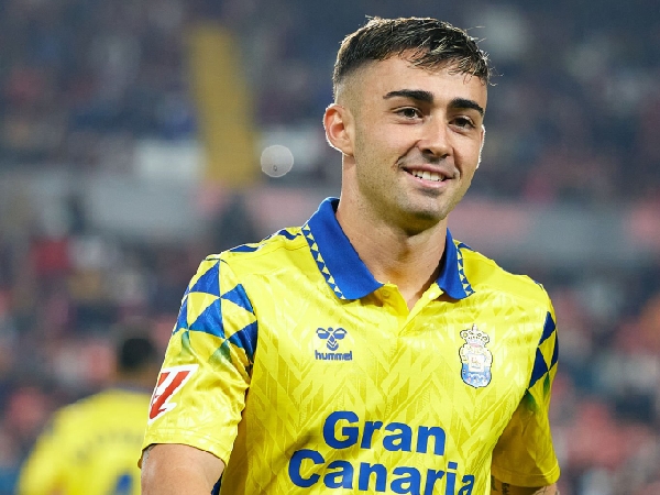 Arsenal mengincar bintang muda Las Palmas, Alberto Moleiro