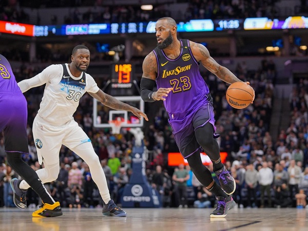 Los Angeles Lakers diragukan bisa bertarung kompetitif di NBA 2024-2025.
