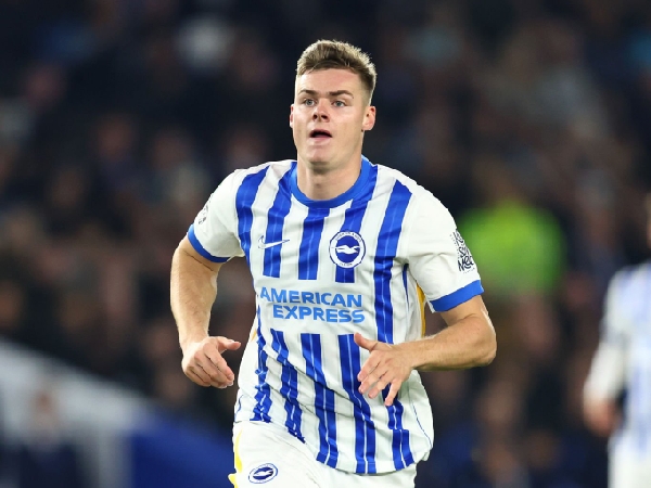 Arsenal sempat dikaitkan dengan striker Brighton, Evan Ferguson