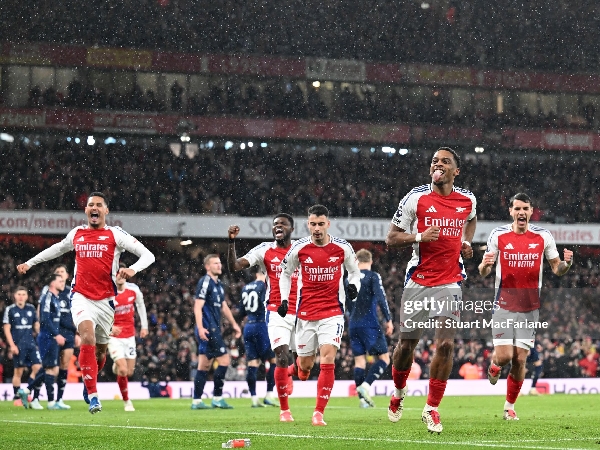 Alan Shearer memberikan pujian kepada Arsenal