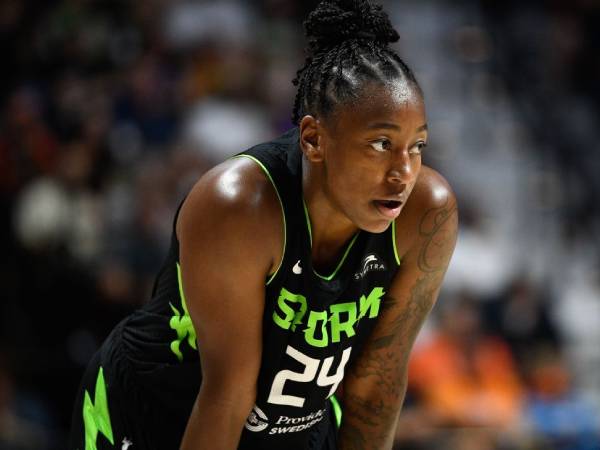 Jewell Loyd membantu Storm meraih gelar juara WNBA pada 2018 dan 2020. (Foto: AP)
