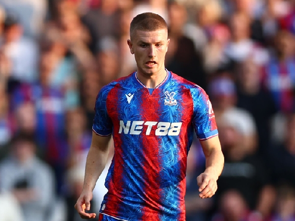 Gelandang Crystal Palace, Adam Wharton