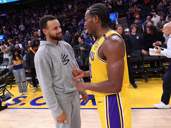 Quincy Olivari Teken Kontrak Bersama Curry Brand