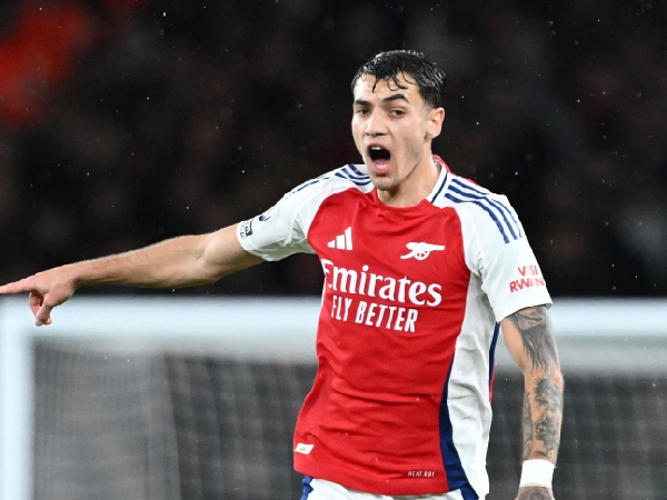 Bek Arsenal, Jakub Kiwior, diincar sejumlah klub Italia