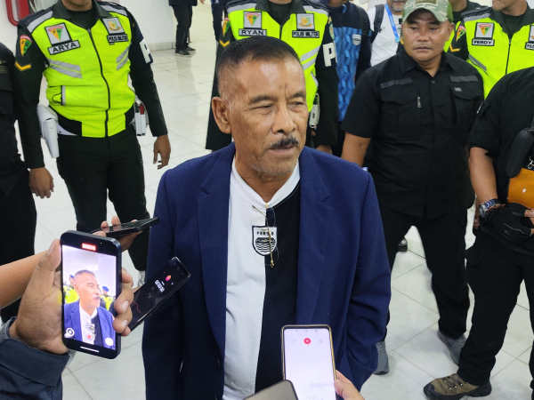 Umuh Muchtar ungkap peluang Persib pulangkan Frets Butuan
