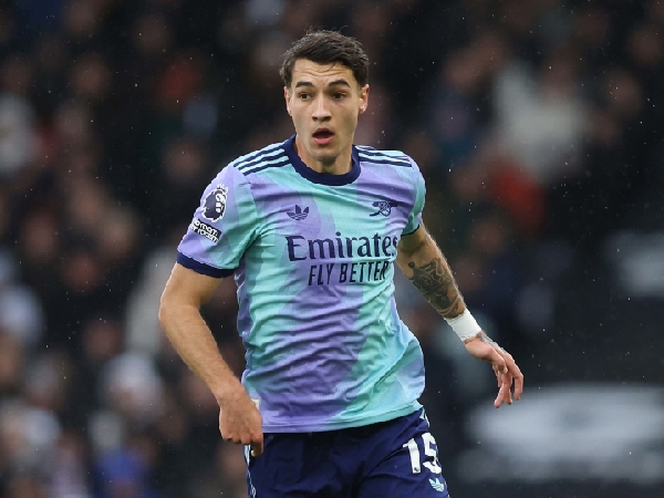 Bek Arsenal, Jakub Kiwior, jadi buruan Napoli