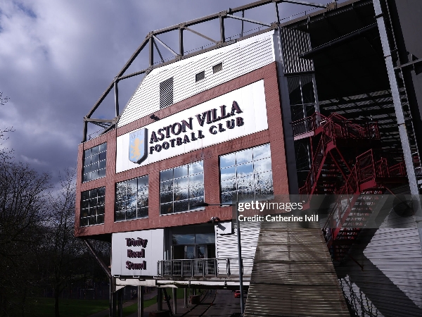 Markas kebanggaan Aston Villa, Villa Park