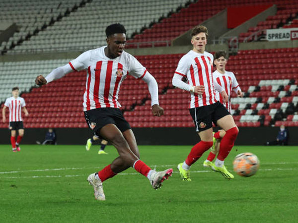 Liverpool Berminat, Sunderland Ingin Pertahankan Trey Ogunsuyi