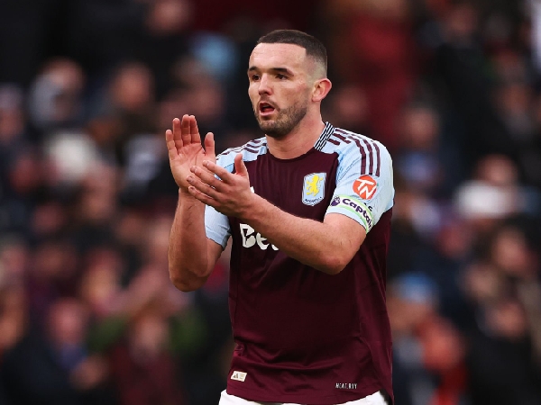 John McGinn membantu Aston Villa mengalahkan Manchester City