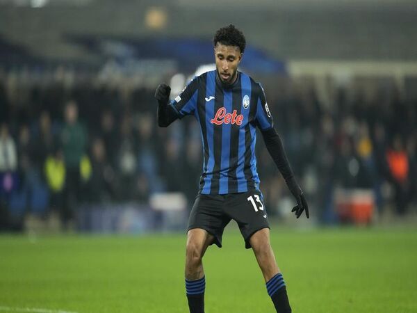 Atalanta ogah melepas Ederson Silva pada bursa transfer Januari, setelah sang gelandang dikaitkan dengan kepindahan ke Manchester United / via Getty Images