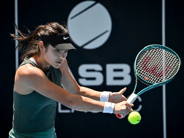 Kutukan Cedera Belum Terpatahkan, Emma Raducanu Batal Tampil Di Auckland