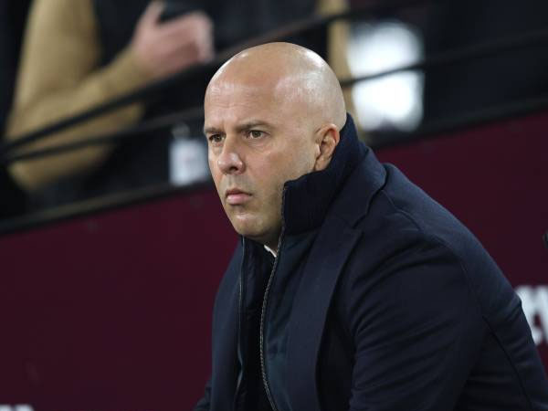 Empat Pemain Liverpool Berisiko Absen Lawan Forest, Ini Alasannya