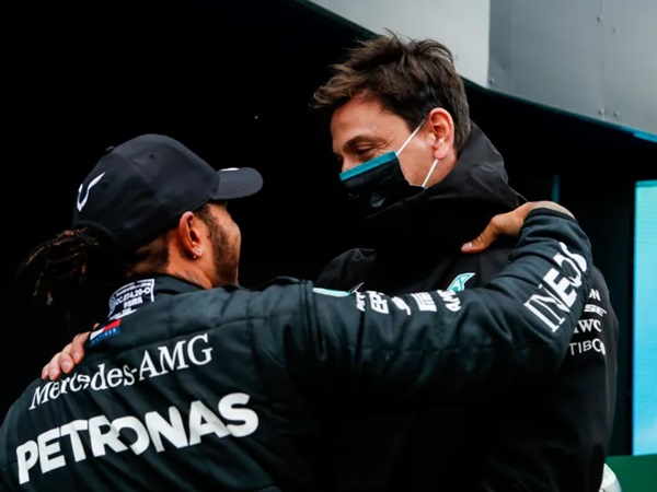 Lewis Hamilton Telah Perhitungkan Risiko Usai Gabung Ferrari