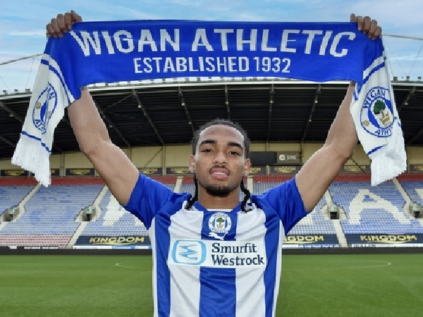 Wigan Athletic mendatangkan bek Arsenal, Josh Robinson