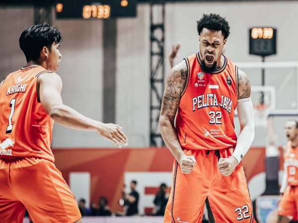 Pelita Jaya Jakarta Tampil Dominan untuk Melibas Dewa United