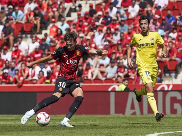 Barcelona Mengincar Penyerang Muda Milik Mallorca