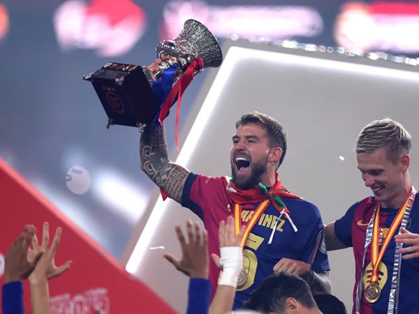 Inigo Martinez Bakal Absen Lima Pekan Akibat Cedera Bisep Femoralis