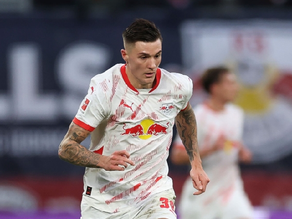 Benjamin Sesko merupakan target Arsenal musim panas lalu