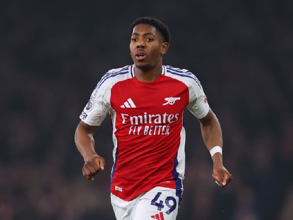 Myles Lewis-Skelly menjadi andalan di posisi bek kiri Arsenal