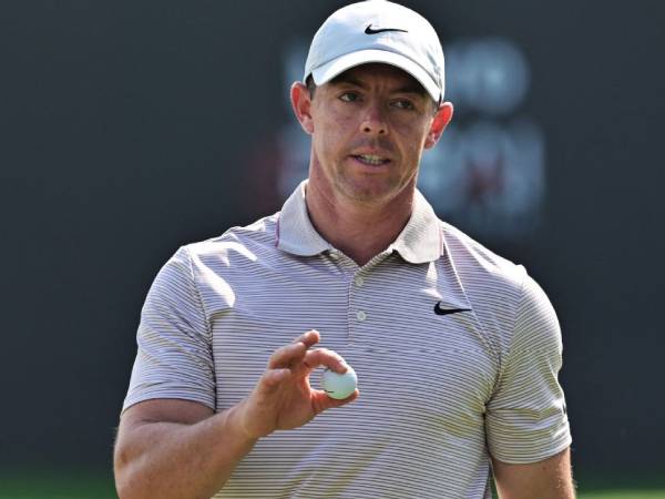 Rory McIlroy pernah menyalahkan Greg Norman atas "perang saudara" di dunia golf. (Foto: Golf Digest)