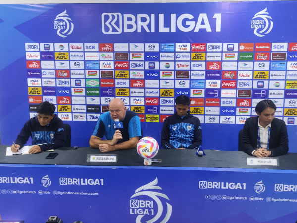 Pelatih Persib, Bojan Hodak