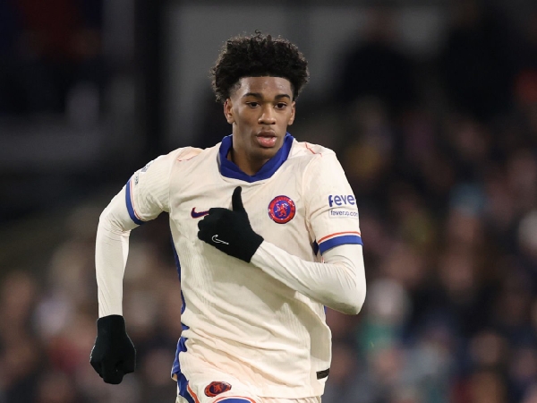 Josh Acheampong merupakan produk akademi Chelsea