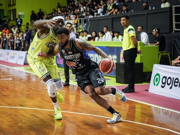 Dhimaz Anis ungkap penyebab utama Pacific Caesar Surabaya takluk dari Hangtuah Jakarta.