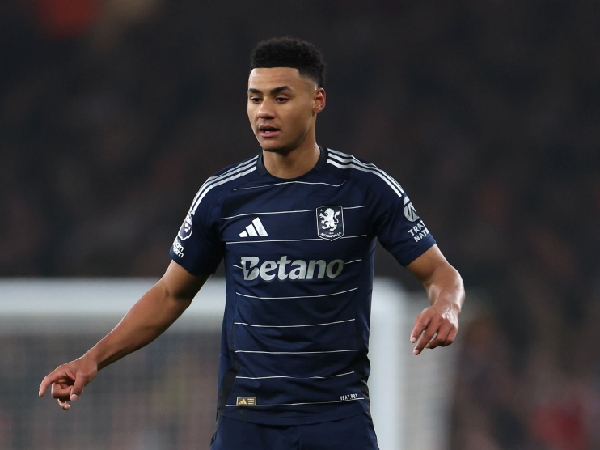 Striker Aston Villa, Ollie Watkins, mencetak gol penyama kedudukan melawan Arsenal