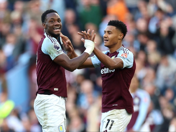 Dua striker Aston Villa, Jhon Duran dan Ollie Watkins