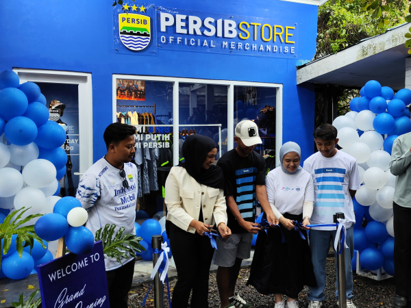 Persib Store resmi buka outlet reseller official di Sukabumi