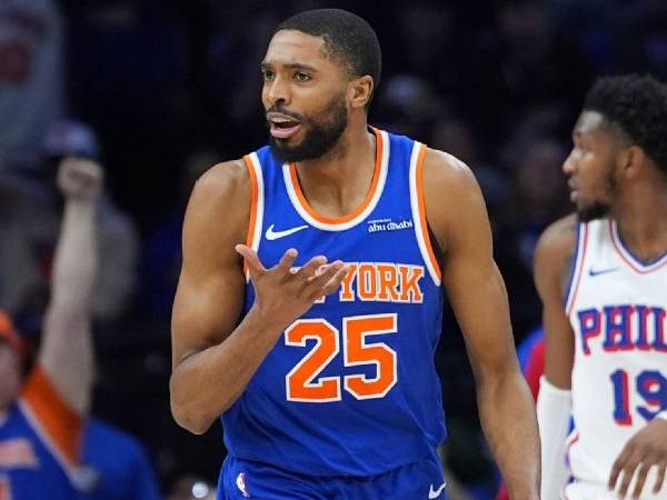 Pelatih Tom Thibodeau memuji kesediaan Mikal Bridges untuk beradaptasi dengan tim. (Foto: AP)