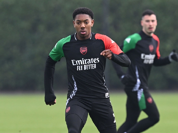 Arsenal harap-harap cemas dengan kebugaran Myles Lewis-Skelly